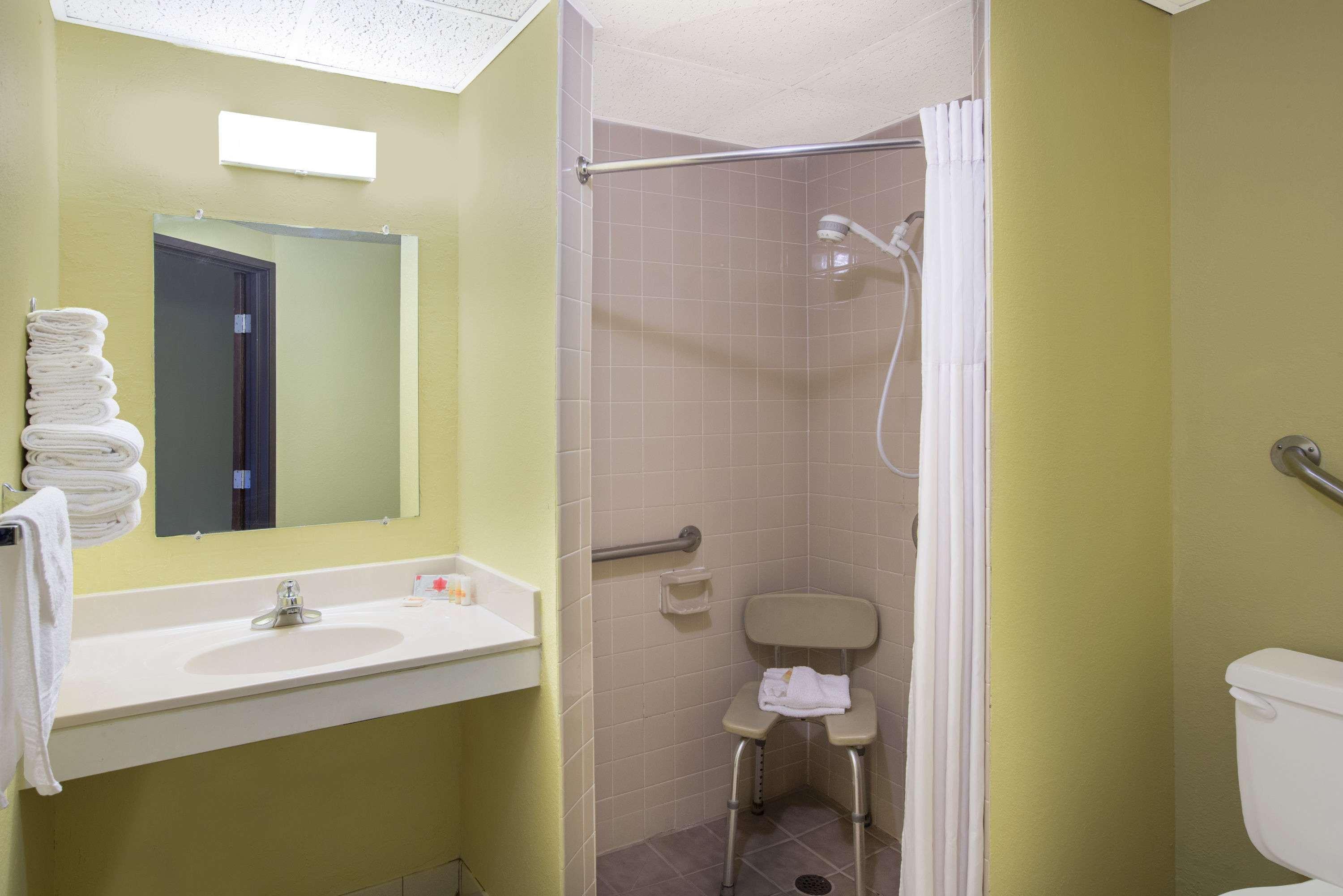 Days Inn By Wyndham Sioux Falls Extérieur photo