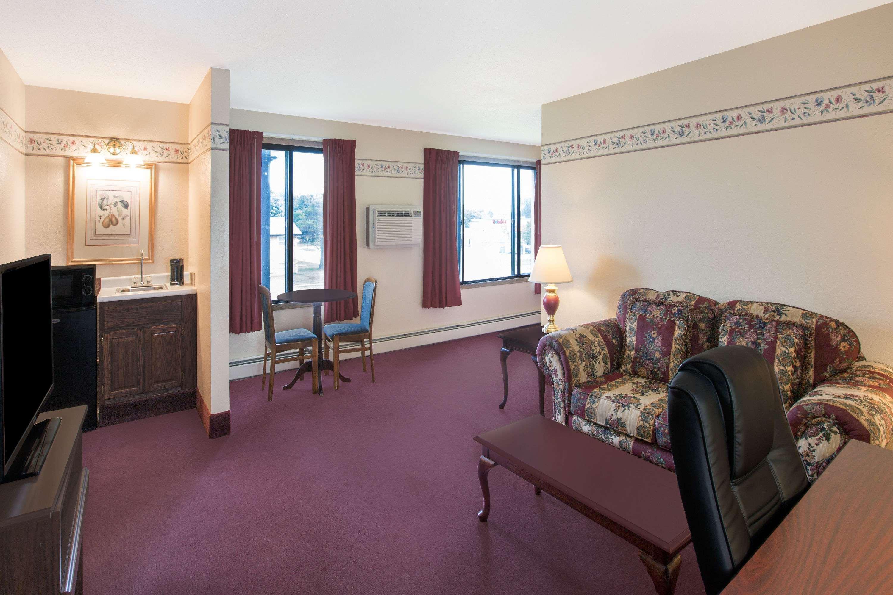 Days Inn By Wyndham Sioux Falls Extérieur photo