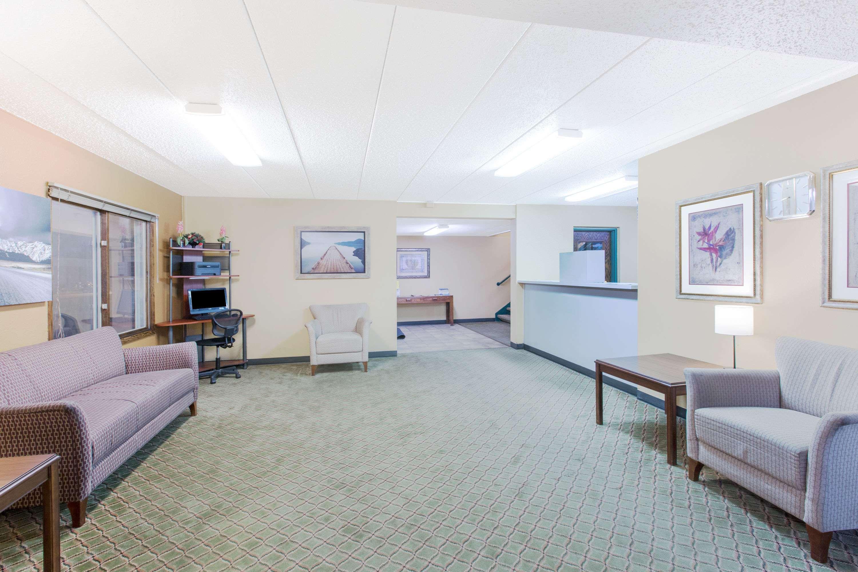 Days Inn By Wyndham Sioux Falls Extérieur photo