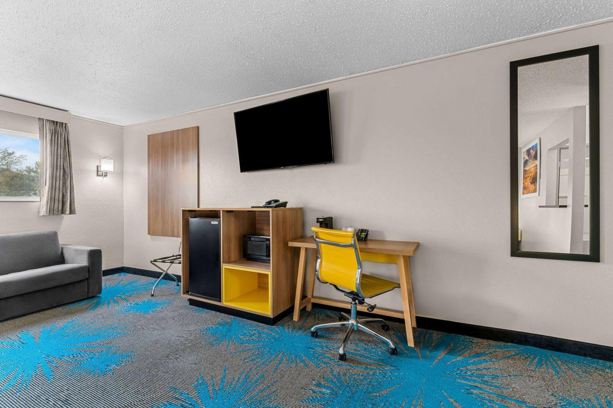 Days Inn By Wyndham Sioux Falls Extérieur photo