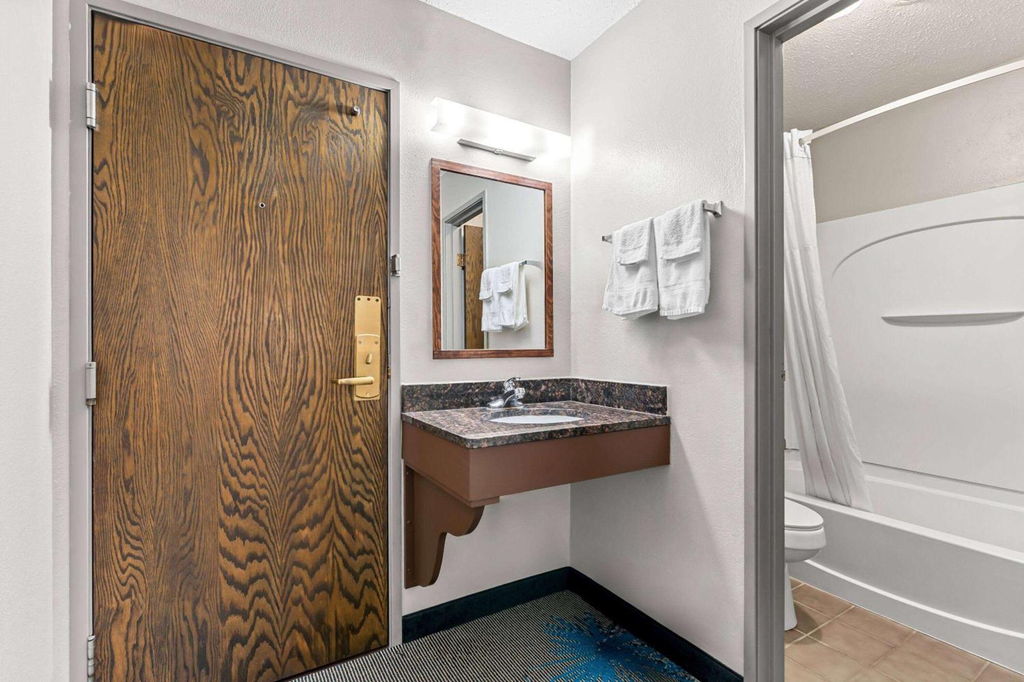 Days Inn By Wyndham Sioux Falls Extérieur photo