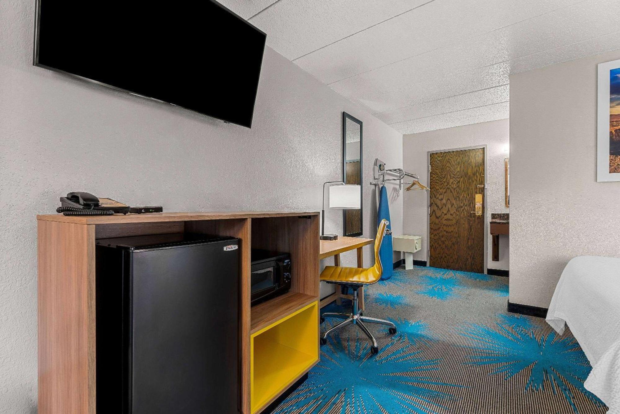 Days Inn By Wyndham Sioux Falls Extérieur photo