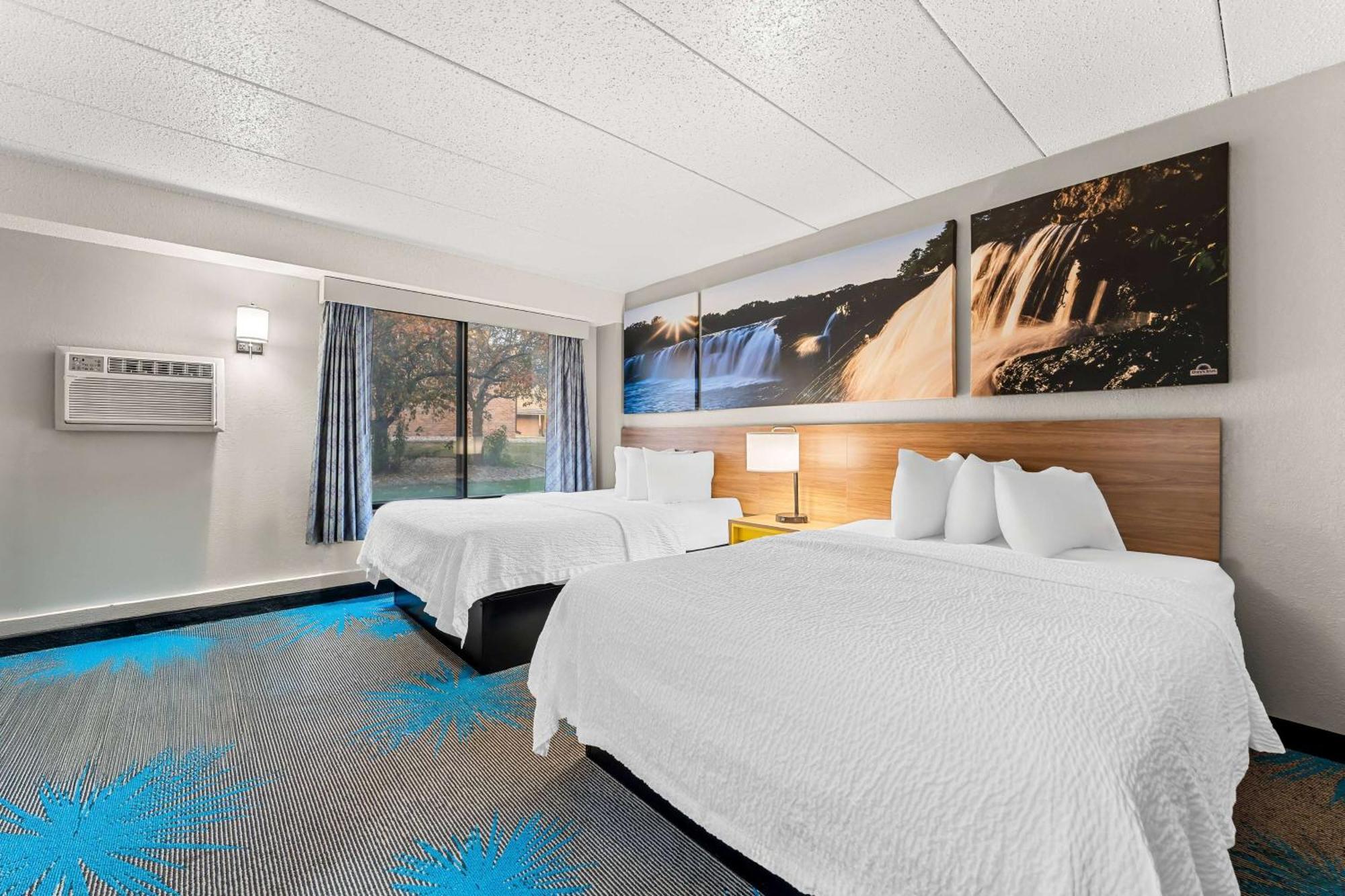 Days Inn By Wyndham Sioux Falls Extérieur photo